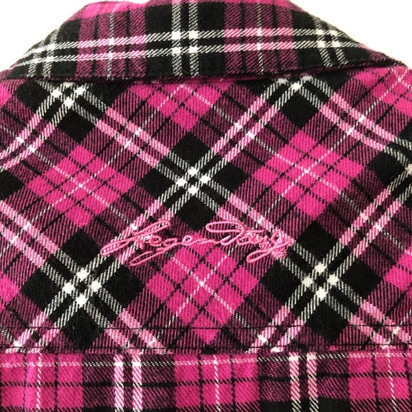 Legendary Whitetails Flannel - Size Small - Picture 4 of 9